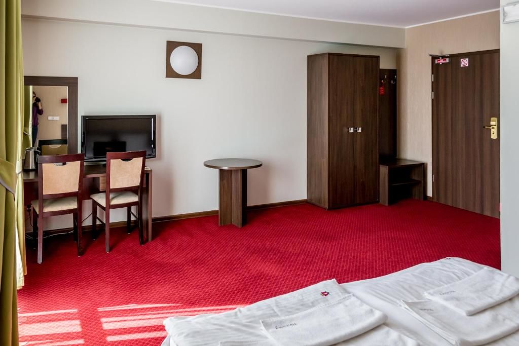 Отели типа «постель и завтрак» Hotel Walewscy Гданьск-Рембехово